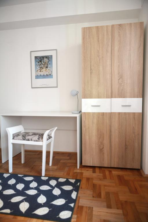 Trident Apartments Ni Dış mekan fotoğraf